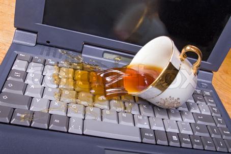 Cách xử lý laptop bị vô nước