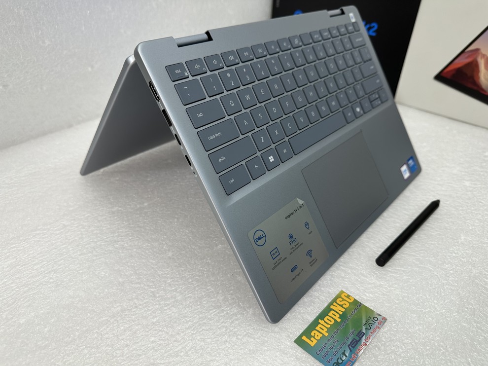 Dell Inspiron 7440 2 in 1 Core 7 150U
