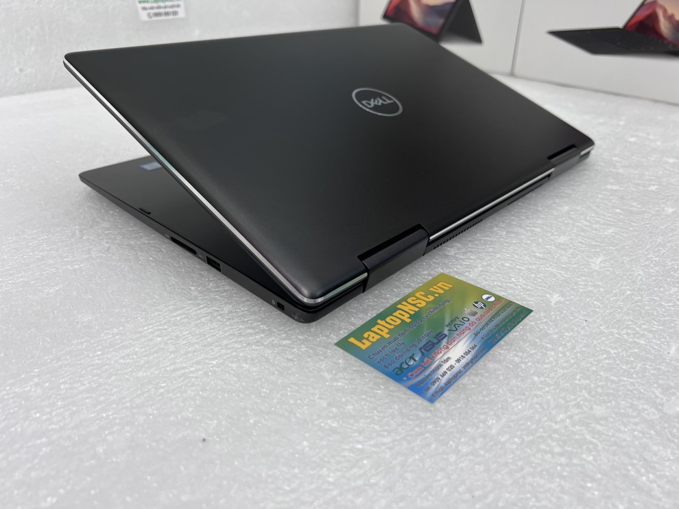 Dell Inspiron 7573 2 in 1 Core i7 8550U VGA