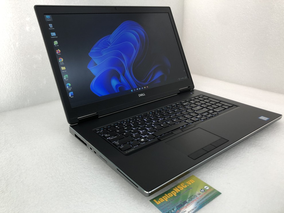 Dell Precision 7730 i7 8750H VGA P3200