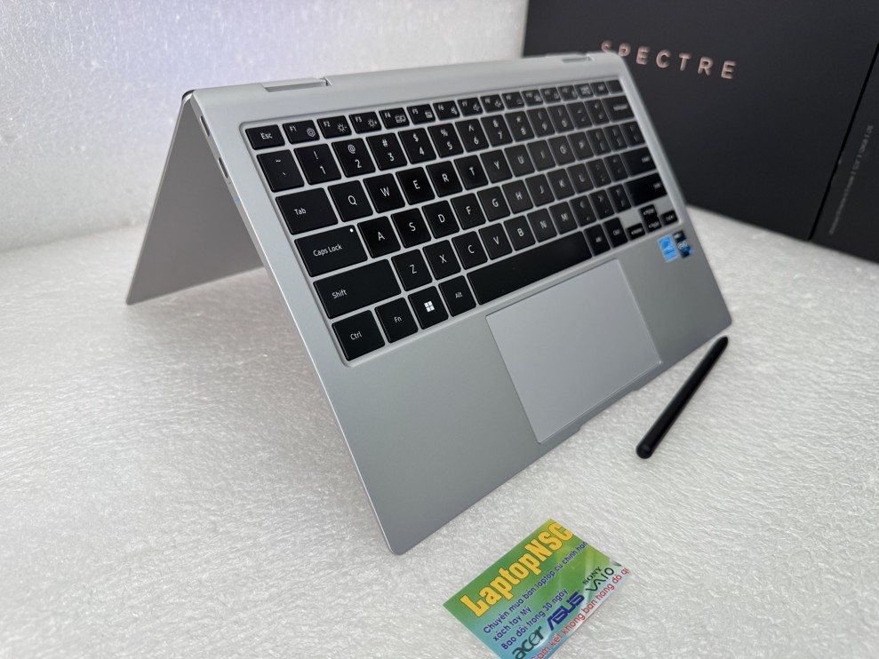 Samsung Galaxy Book2 Pro 360 NP930QED I7 1260P