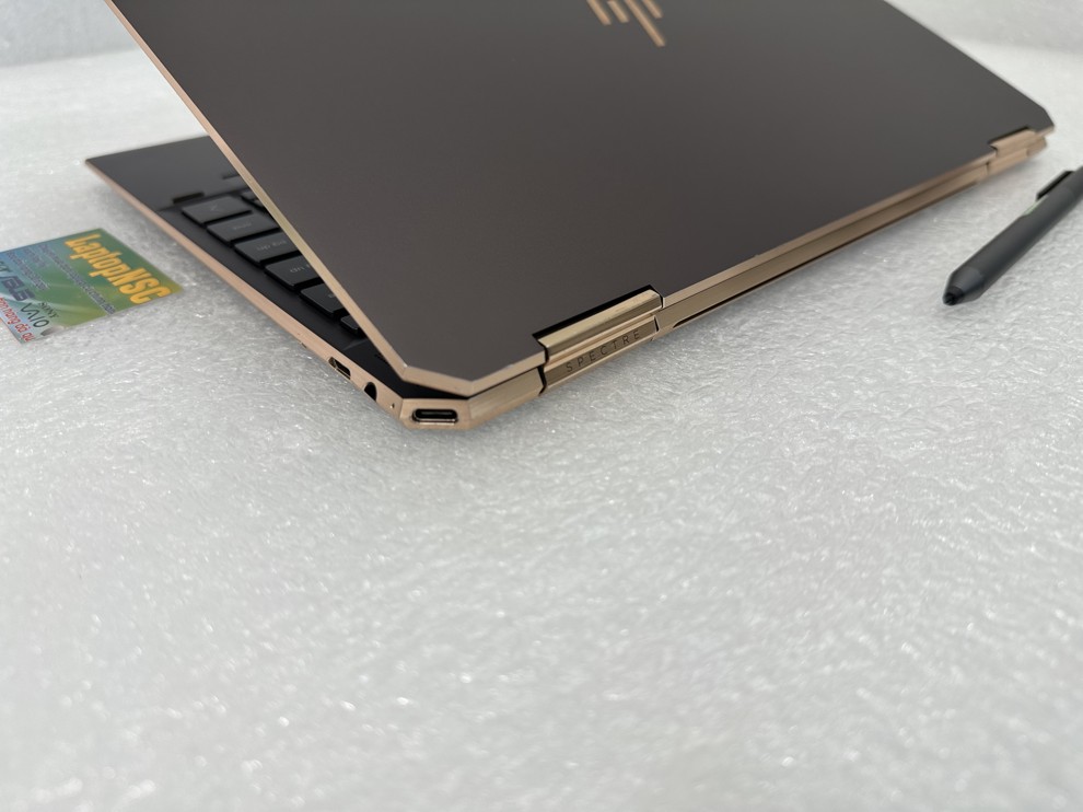 HP Spectre x360 13t-ap000 i7 8565U